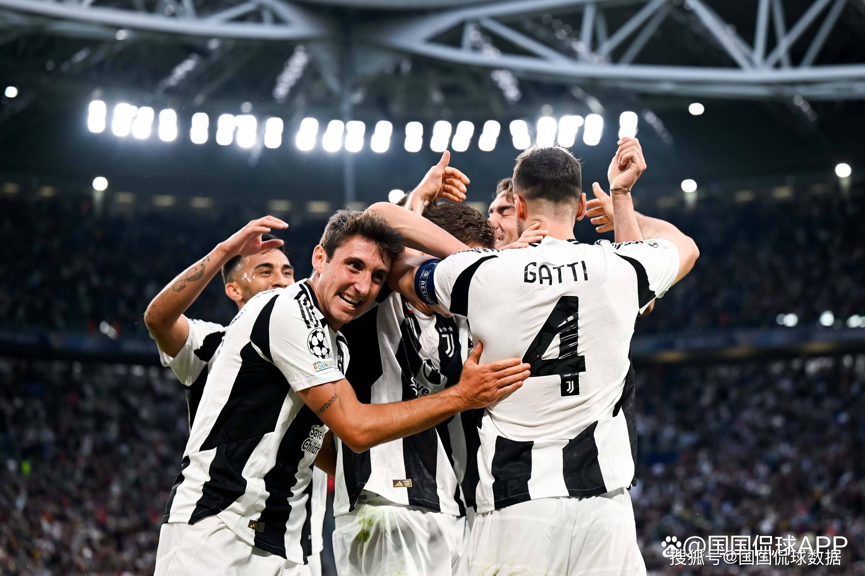 星空体育官网入口-尤文图斯客场战胜那不勒斯，豪取三分