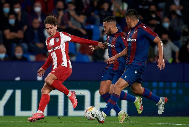 皇家社会客场战平,争夺前八名位置 皇家社会客场战平,争夺前八名位置