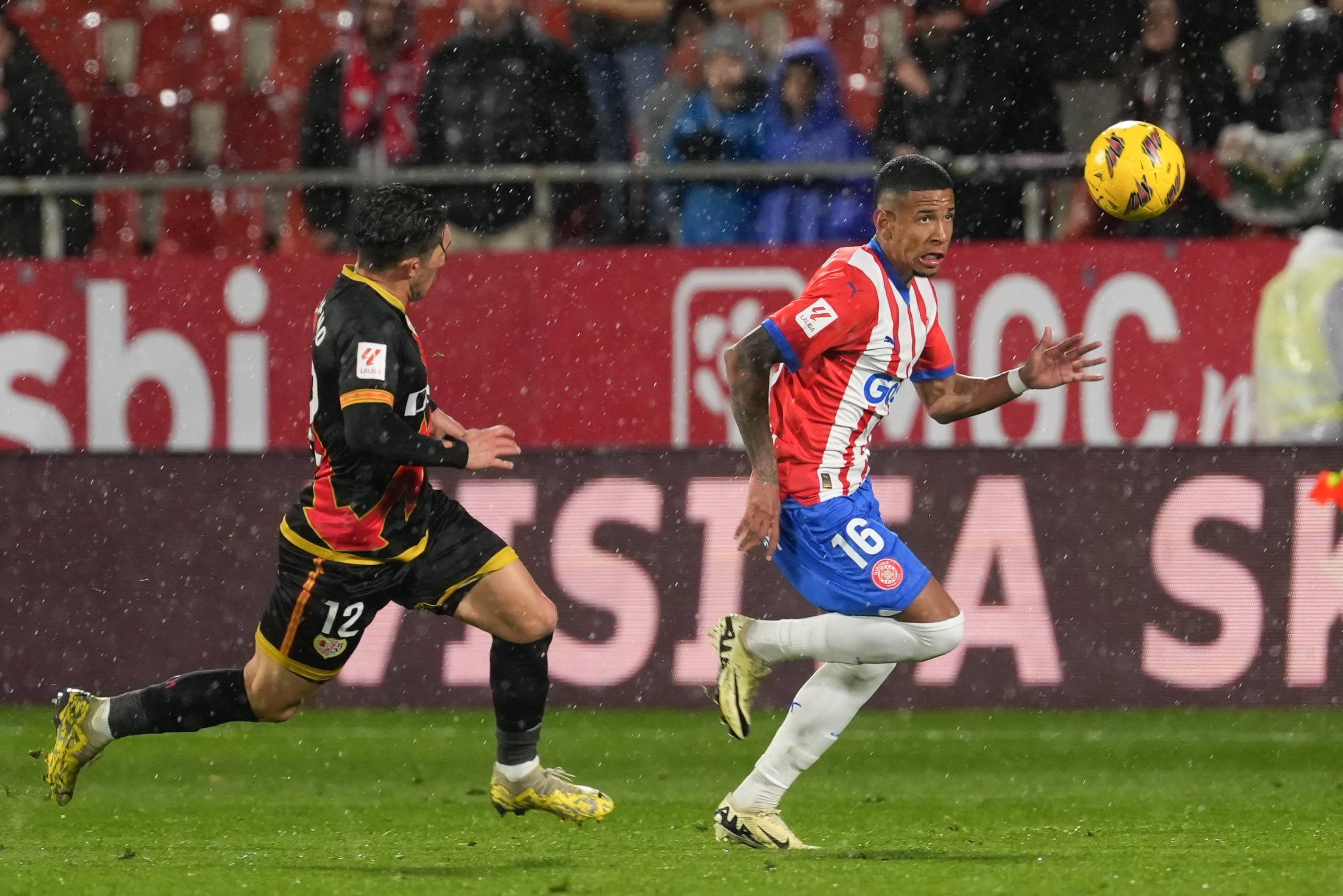 阿尔梅里亚主场击败赫罗纳,取得胜利 阿尔梅里亚主场击败赫罗纳,取得胜利