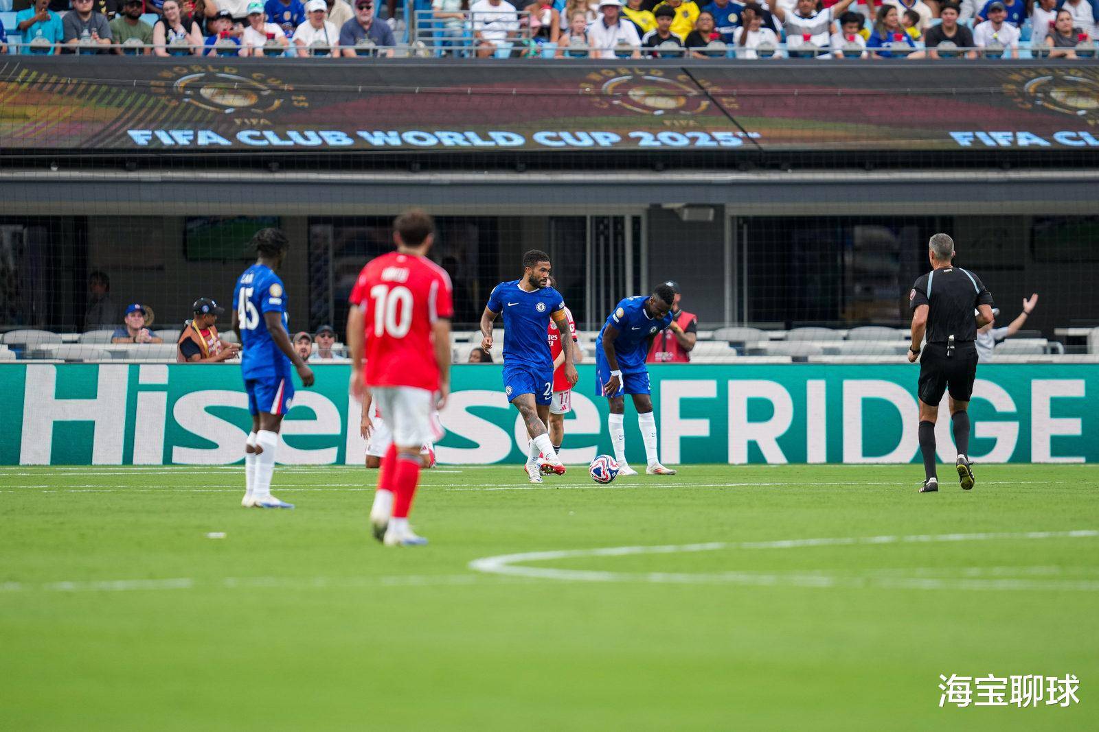 球员们协作默契,战胜强敌 球员们协作默契,战胜强敌