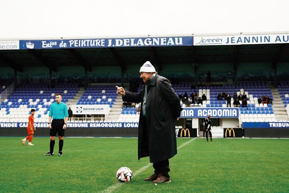 欧塞尔客场平局,争夺欧冠资格势头略弱 欧塞尔客场平局,争夺欧冠资格势头略弱