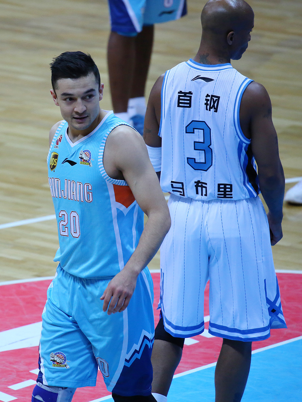 赛场厮杀!澳大利亚队哗众取宠 赛场厮杀!澳大利亚队哗众取宠