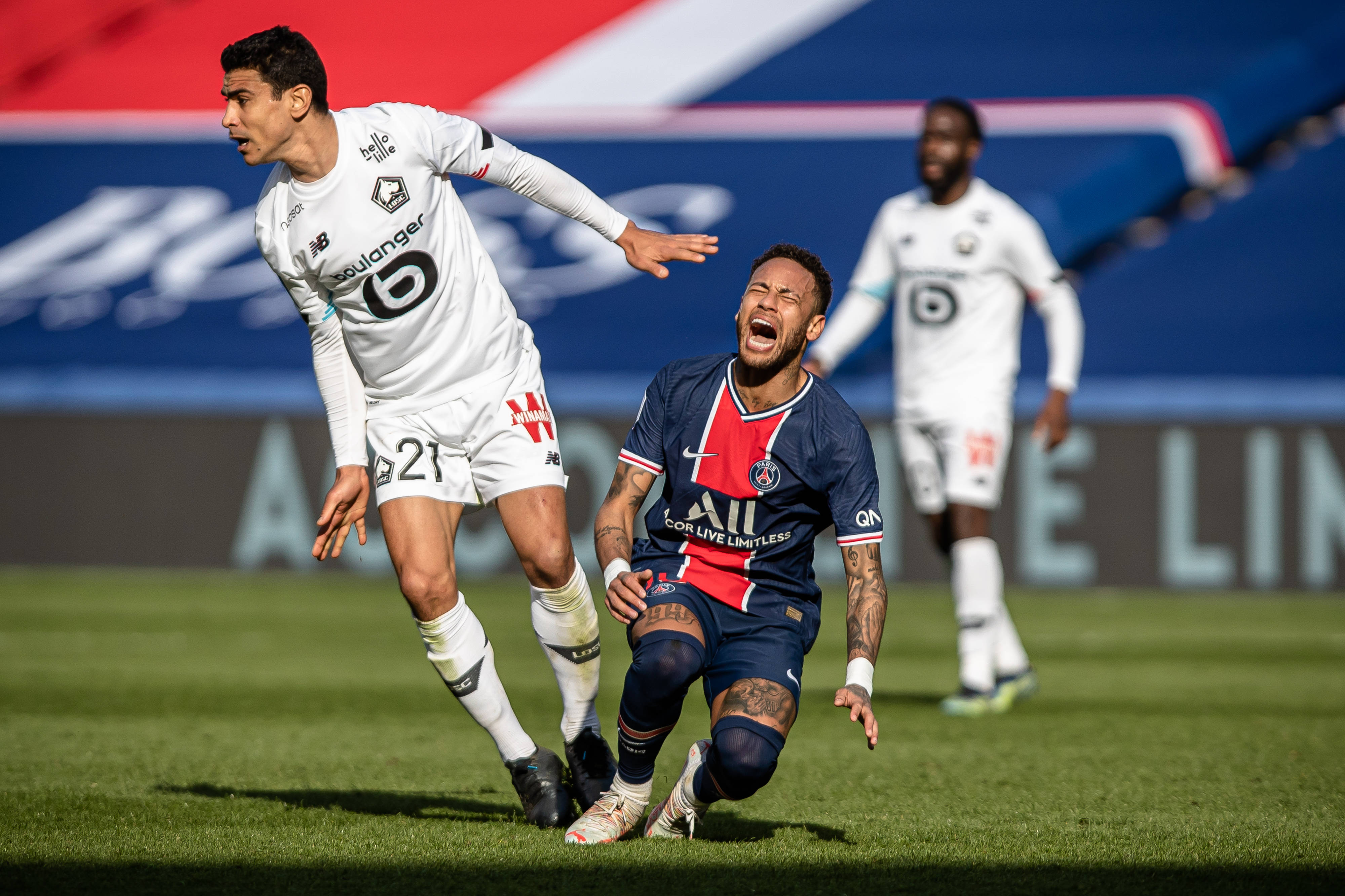 英格兰大胜捷克,小组赛成功晋级 英格兰大胜捷克,小组赛成功晋级