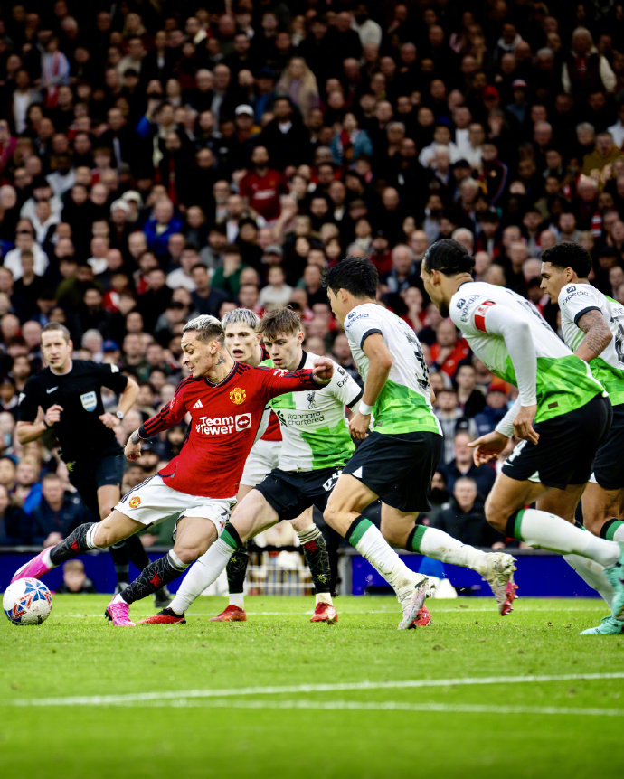 星空体育官网-马赛球员连入两球，帮助球队取得胜利