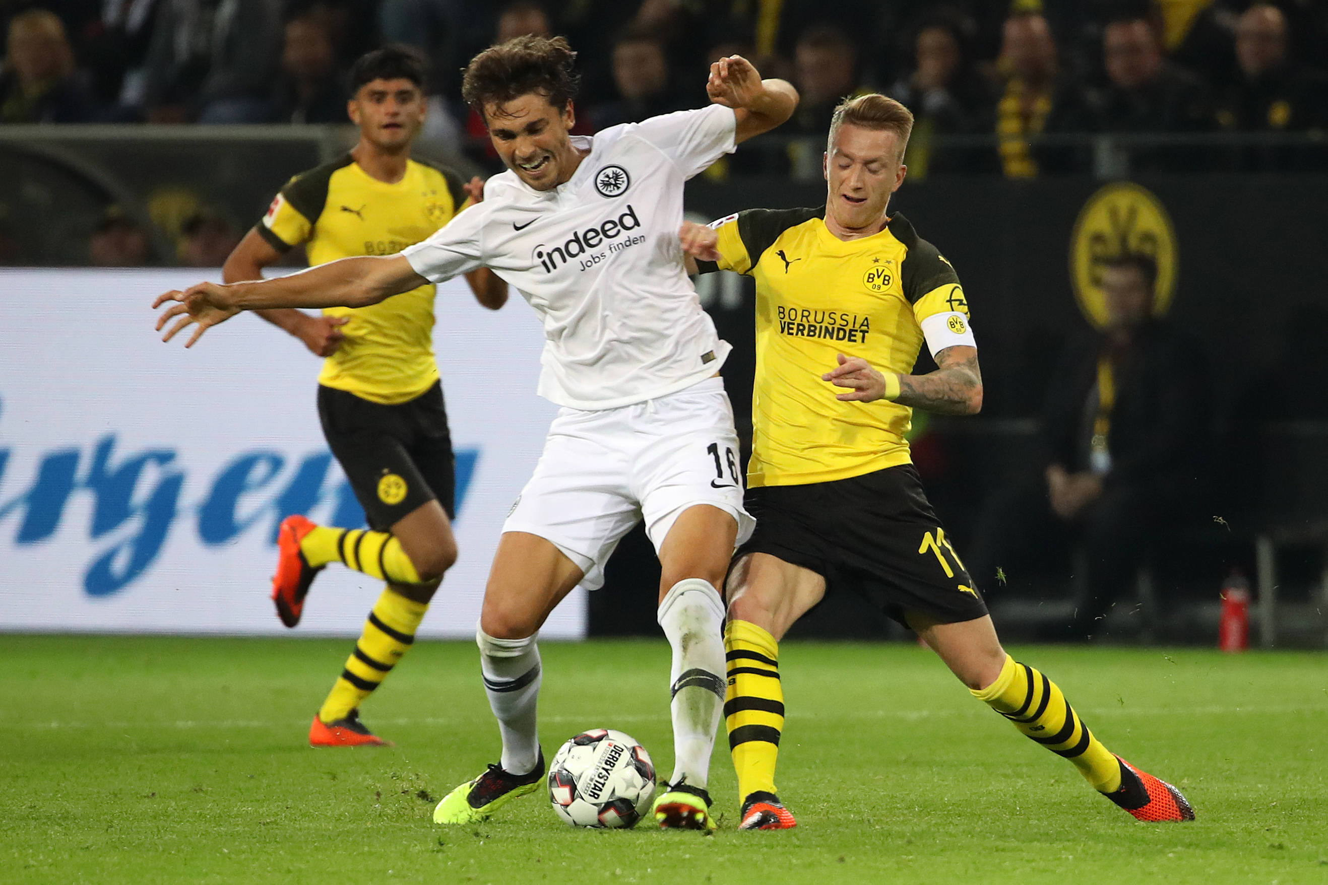 多特蒙德客场惨败,球队士气再次受挫 多特蒙德客场惨败,球队士气再次受挫