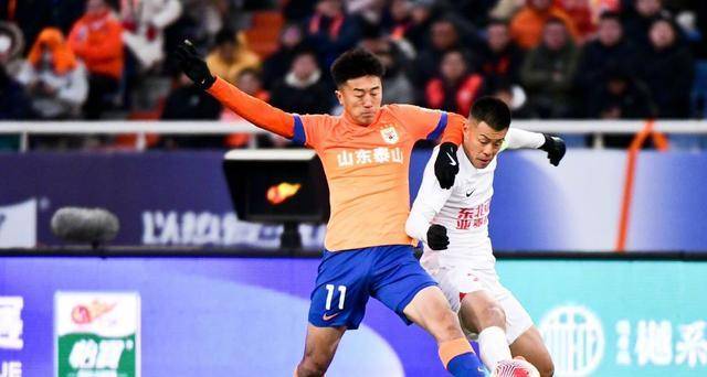 签约新外援助力冲冠,团队逐渐融合 签约新外援助力冲冠,团队逐渐融合