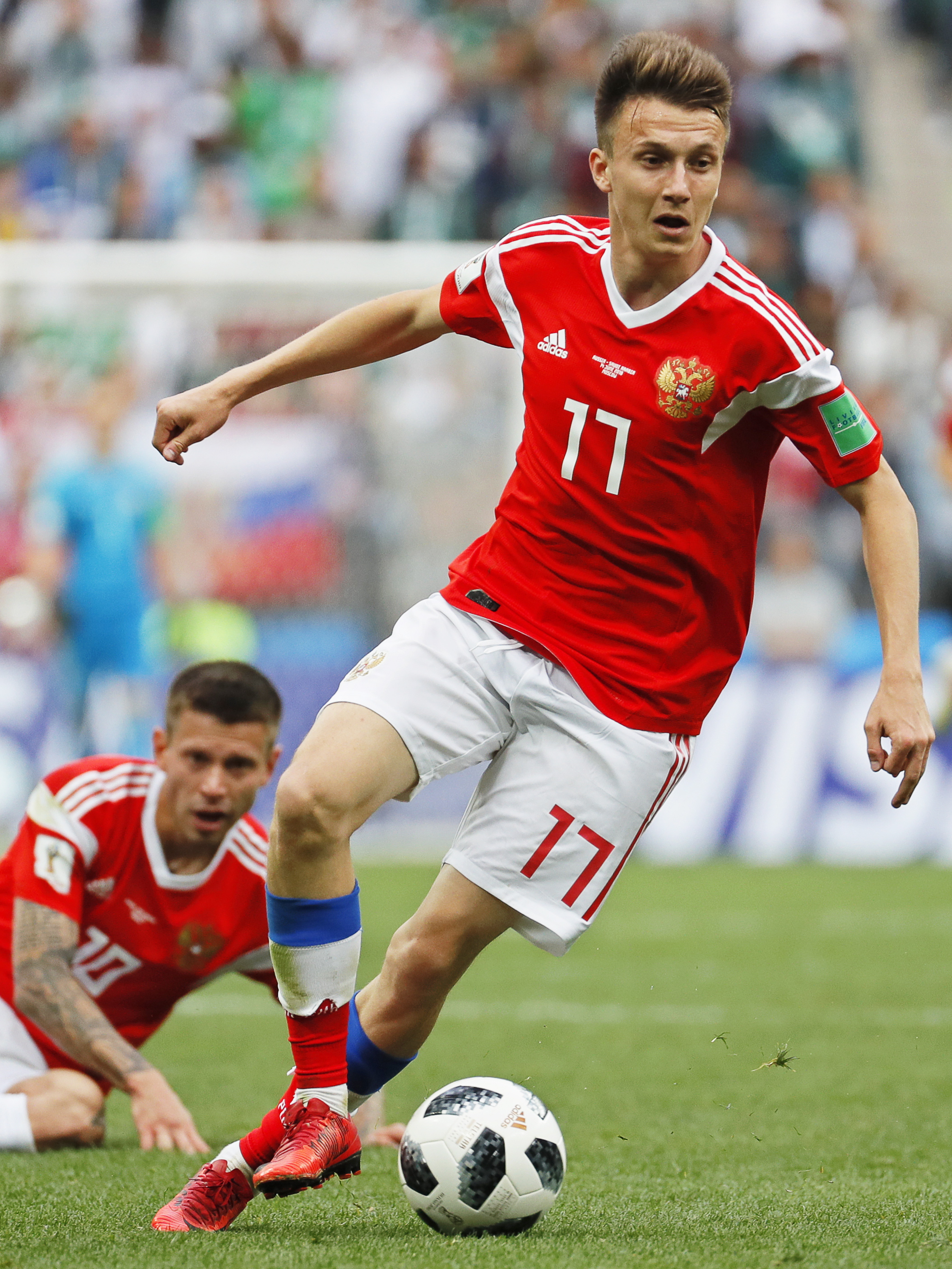 俄罗斯足球超级联赛展现风采 俄罗斯足球超级联赛展现风采