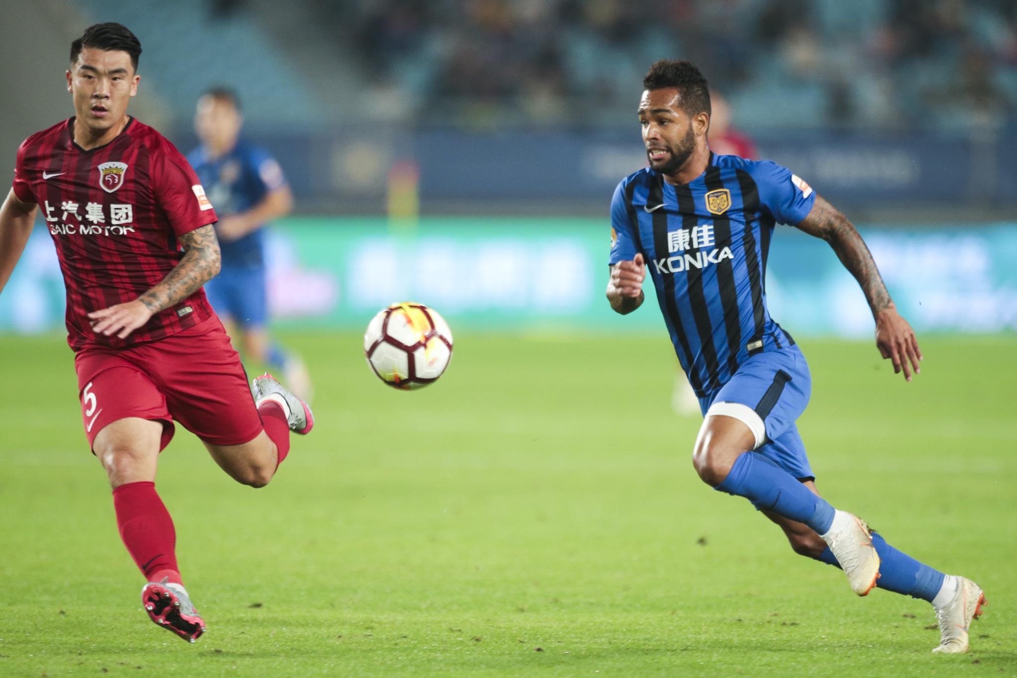 星空体育app-上港客场大胜苏宁，继续领跑积分榜